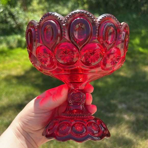 Vintage LE Smith Large Ruby Red Glass Moon and Star Pedestal Candy Dish - Picture 9 of 11